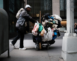 Oxfam: Severe poverty will affect a quarter of a billion new people this year